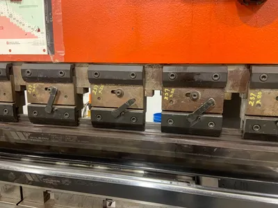 1999 AMADA HFB-2204S Press Brakes | GM Hydraulics Inc. (4)