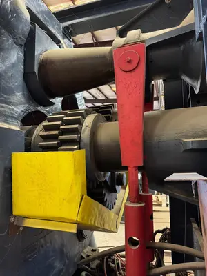 BERTSCH 30 Plate Bending Rolls including Pinch (Equipt) | GM Hydraulics Inc. (4)